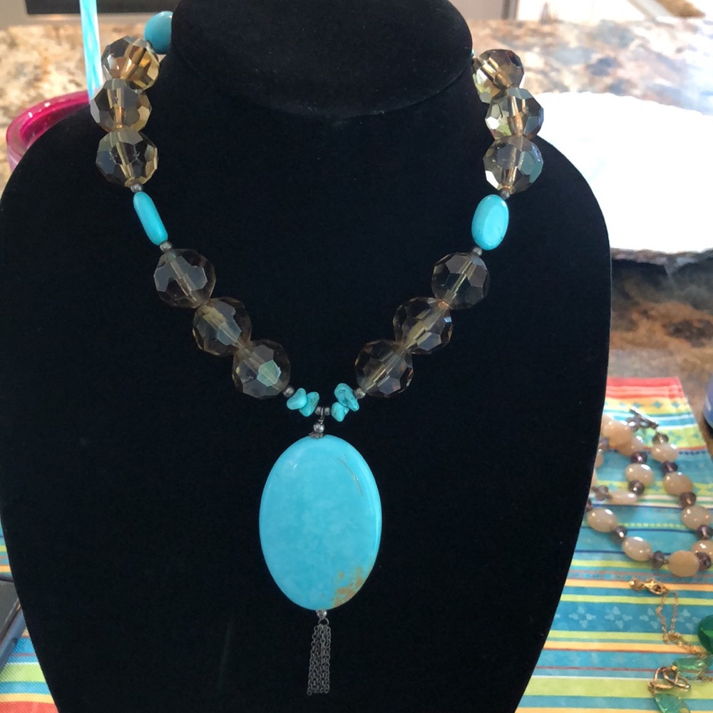 🏝Stunning Turquoise Necklace🏝